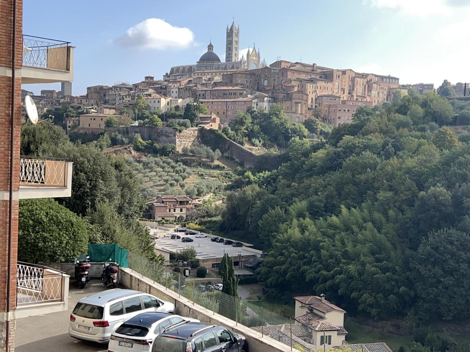 San Prospero Suite Siena Bagian luar foto