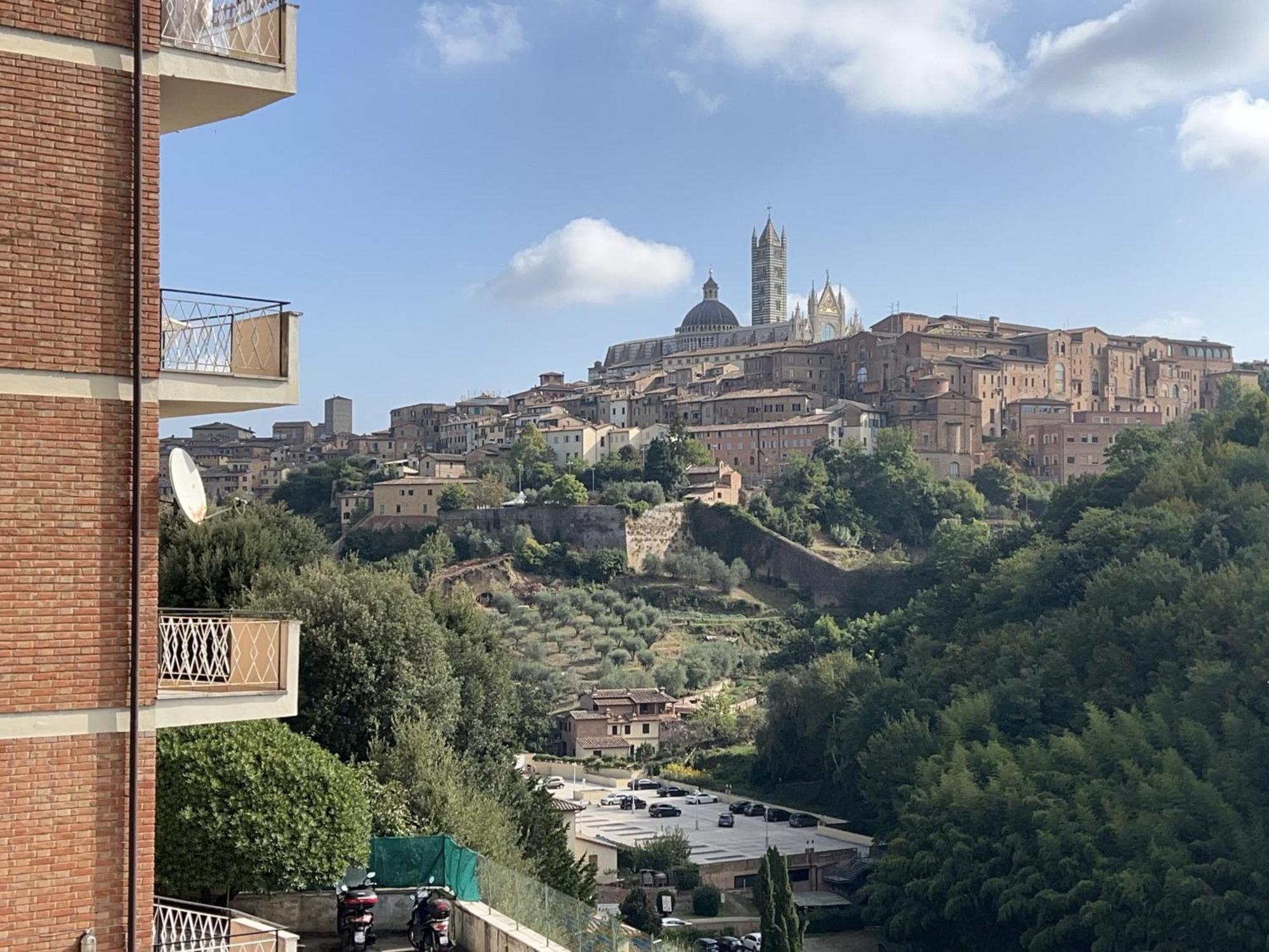 San Prospero Suite Siena Bagian luar foto